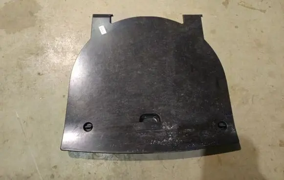 Volkswagen PASSAT B5 Other trunk/boot trim element 3B9863546E