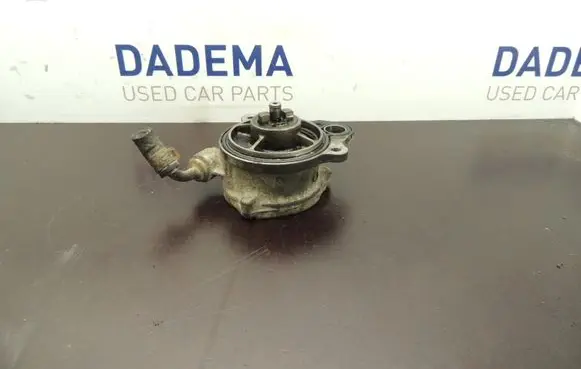 Toyota Yaris Vacuum pump D141