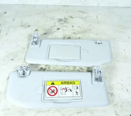 Peugeot 208 Sun visor