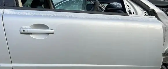 Volvo XC70 Front door