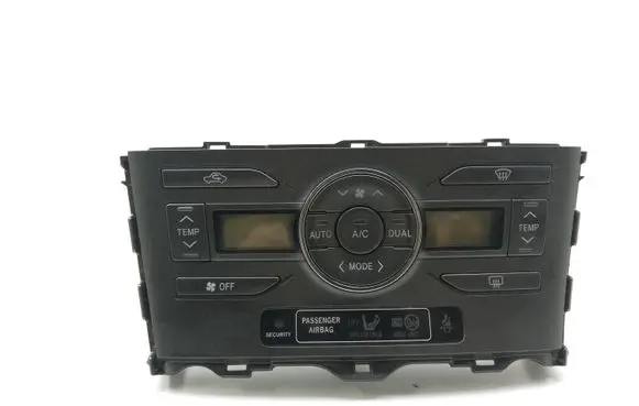 Toyota Auris 150 Climate control unit 5590002230B