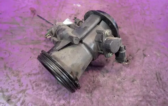 Dacia Logan I Throttle body valve 