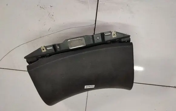 Volvo S60 Glove box SB148738