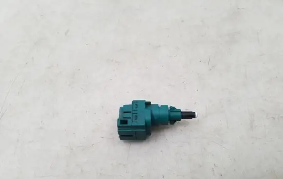 Brake pedal sensor switch