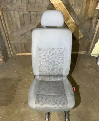 Volkswagen Transporter - Caravelle T5 Second row seats 