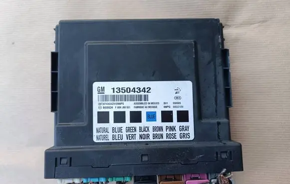 Opel Astra J Comfort/convenience module 13504342 F00HJ00551