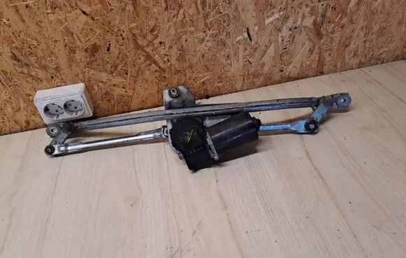 Audi A6 S6 C5 4B Front wiper linkage and motor 0390241140 4B1955113