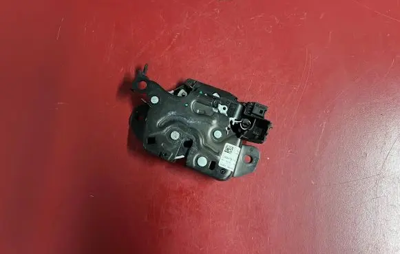 BMW X1 U11 Tailgate/trunk/boot lock/catch/latch 9479147