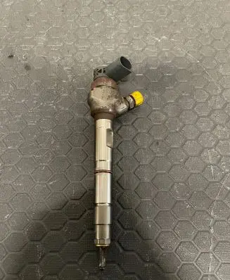 Volkswagen PASSAT B7 USA Fuel injector 03l130277r