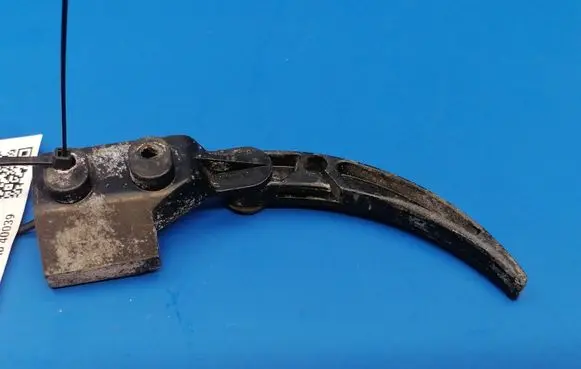Mercedes-Benz E W123 Engine bonnet (hood) release handle