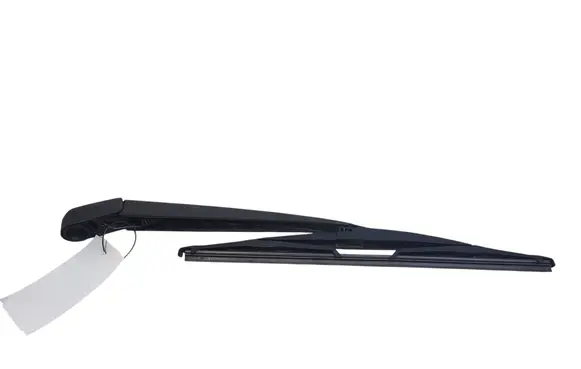 Rear wiper blade arm