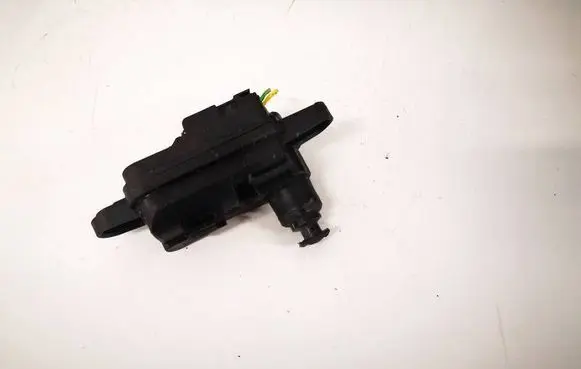 Volkswagen ID.3 Central locking motor 8V0862159A