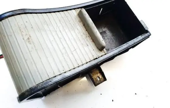 Alfa Romeo 159 Glove box ls376516 st4158