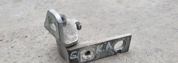 Ford C-MAX II Rear door lower hinge