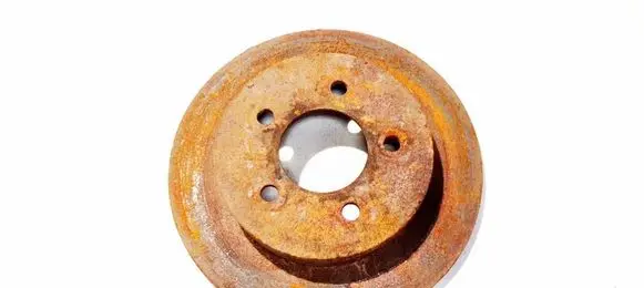 Chrysler Pacifica Rear brake disc neventiliuojamas