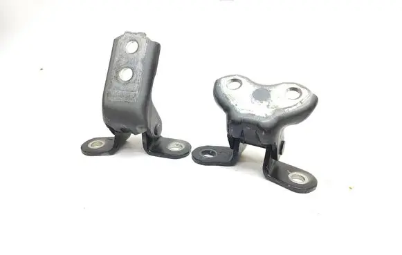 Toyota Yaris XP210 Front door hinge set 