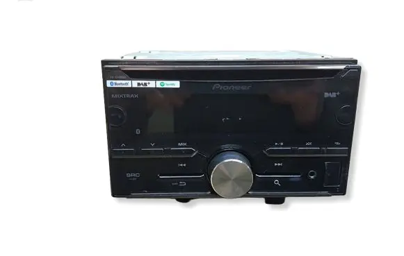 Volkswagen Transporter - Caravelle T5 Radio/CD/DVD/GPS head unit FHX840DAB 10R050700