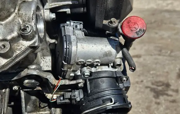 Mercedes-Benz R W251 Throttle valve A6420900070 0281002678