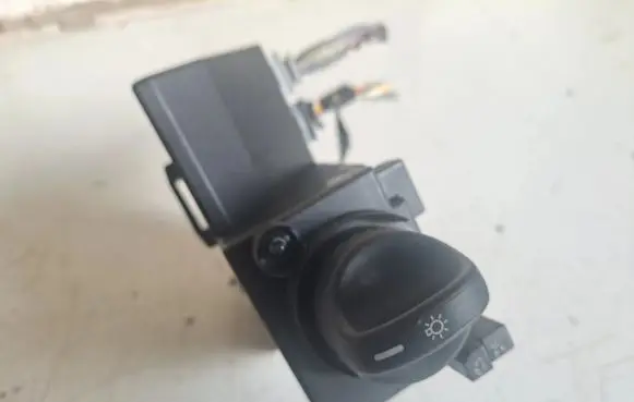 Mercedes-Benz E W210 Light switch 2105452004