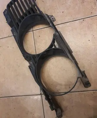 BMW 5 E34 Front grill 843174L
