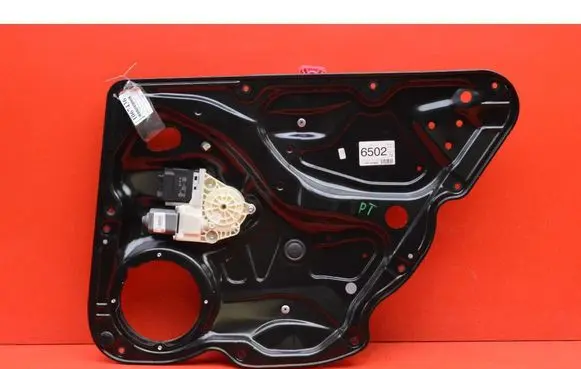 Volkswagen PASSAT CC Rear door window regulator with motor 3AA839756
