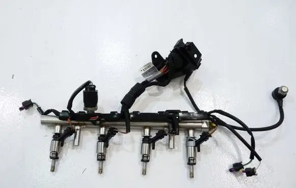 Audi A6 S6 C7 4G Fuel main line pipe 06K133317C