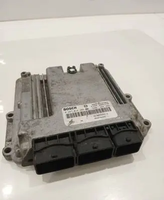 Renault Trafic II (X83) Engine control unit/module 8200666516 8200752059 0281014208