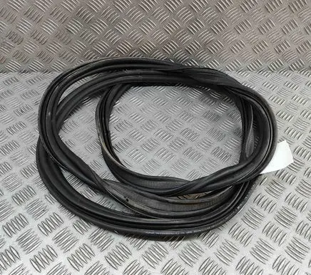 Peugeot 3008 III Trunk rubber seal (body) 9839886680