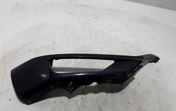 Volvo XC90 Front bumper splitter molding 31383801
