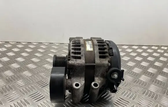 BMW 3 E90 E91 Generator/alternator 7550468