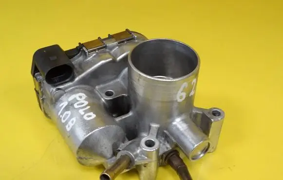 Volkswagen Polo III 6N 6N2 6NF Throttle body valve 030133062C
