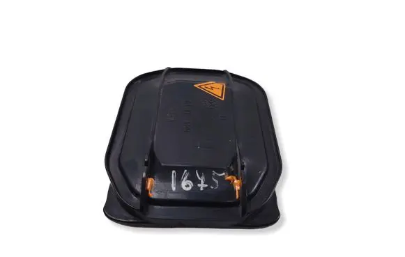Volkswagen Touareg I Headlight/headlamp dust cover 