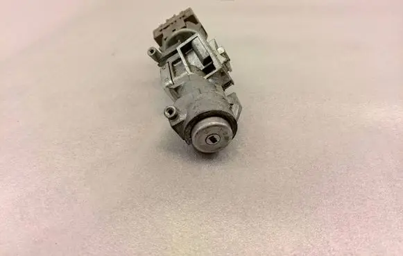 Ford Focus Ignition lock 3M513F880AD