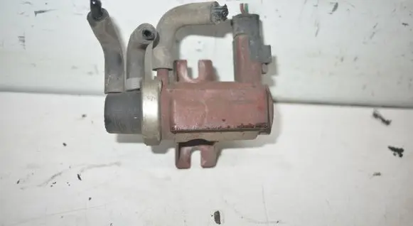 Citroen C4 I Turbo solenoid valve 9660775880