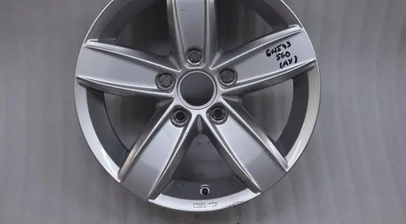 Volkswagen Golf VII R15 alloy rim 