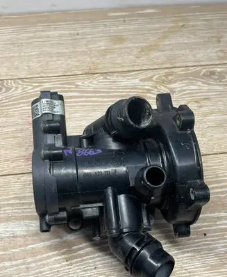Audi A4 S4 B9 Water pump 06L121111J 56777614