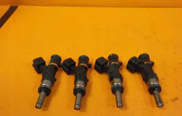 Alfa Romeo Mito Fuel injector 0280158224