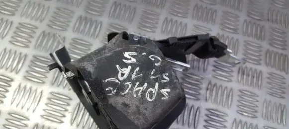 Middle seatbelt (rear)