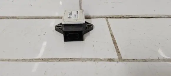 Mercedes-Benz Sprinter W906 ESP acceleration yaw rate sensor A0065424218 0265005774