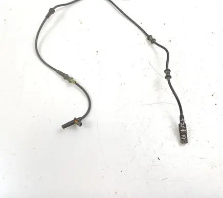 Mercedes-Benz CLA C117 X117 W117 ABS brake wheel speed sensor A2465402510