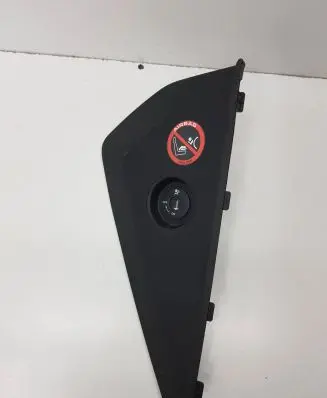 Nissan Qashqai Dashboard side end trim 68498JD900