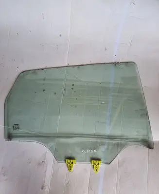 Nissan Qashqai Rear door window glass 43R00048