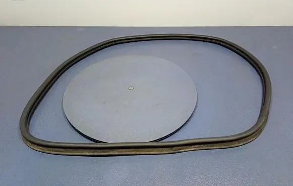 Volvo C30 Trunk rubber seal (body) 