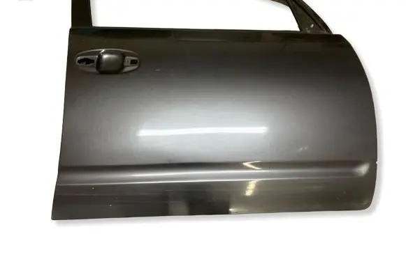 Toyota Prius (XW20) Front door 