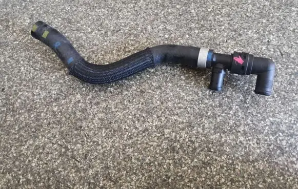 Hyundai Kona I Engine coolant pipe/hose