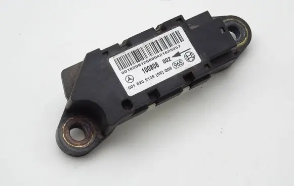 Mercedes-Benz C W203 Airbag deployment crash/impact sensor 0018209126