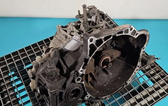 Hyundai i30 Manual 5 speed gearbox T9J5F IMPRK1558122
