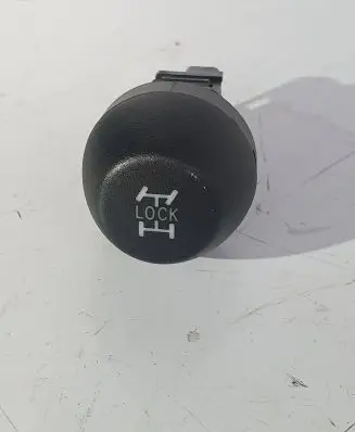 Toyota RAV 4 (XA30) Differential lock switch 15B116
