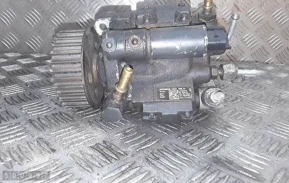 Nissan Qashqai Fuel injection high pressure pump 8200663258