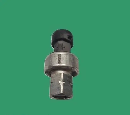 Opel Insignia A Air conditioning (A/C) pressure sensor 22678731 8107B1M
